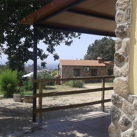Gasthaus El Majano Montánchez Exterior foto