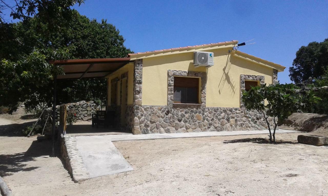 Gasthaus El Majano Montánchez Exterior foto